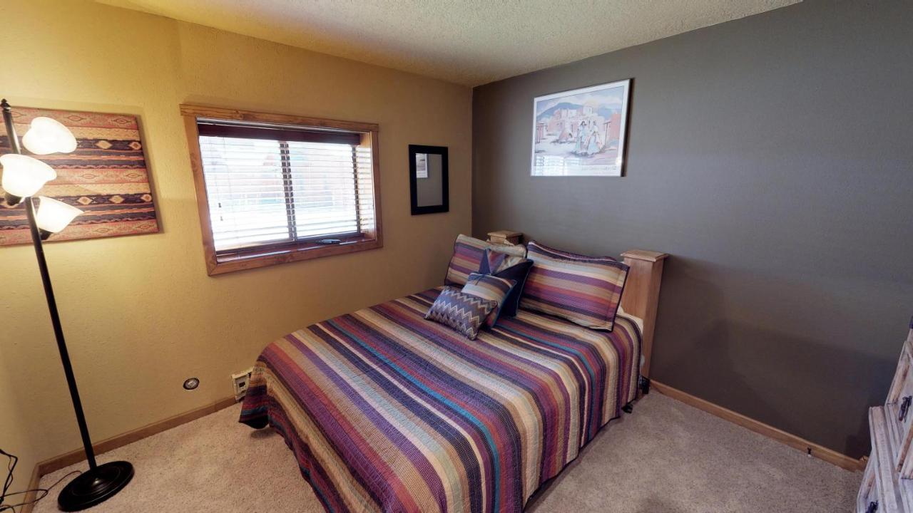 Aspen West 5 Townhouse With High Speed Wifi Apartment Red River Exterior photo