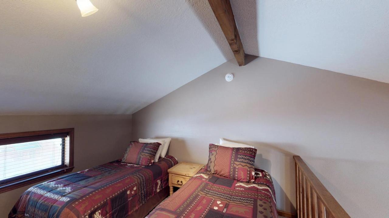 Aspen West 5 Townhouse With High Speed Wifi Apartment Red River Exterior photo