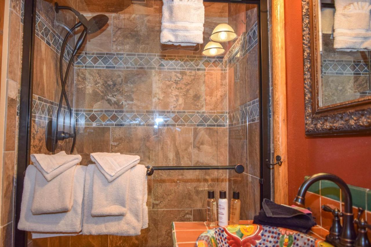 Aspen West 5 Townhouse With High Speed Wifi Apartment Red River Exterior photo